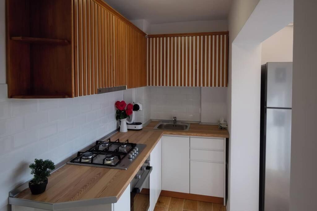 Studio With A View In City Center ทาร์โกวิชเต ภายนอก รูปภาพ
